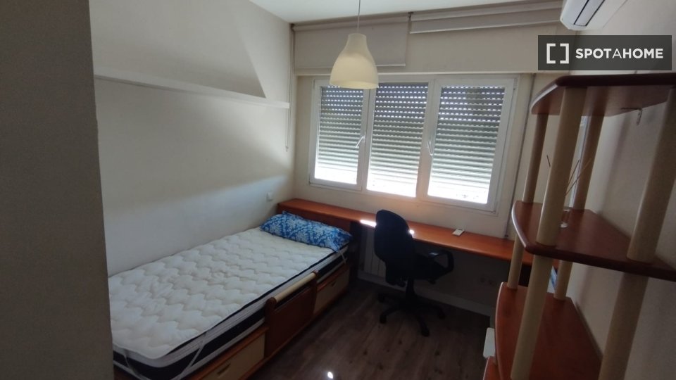 Double room Madrid, 15 beds — photo 34