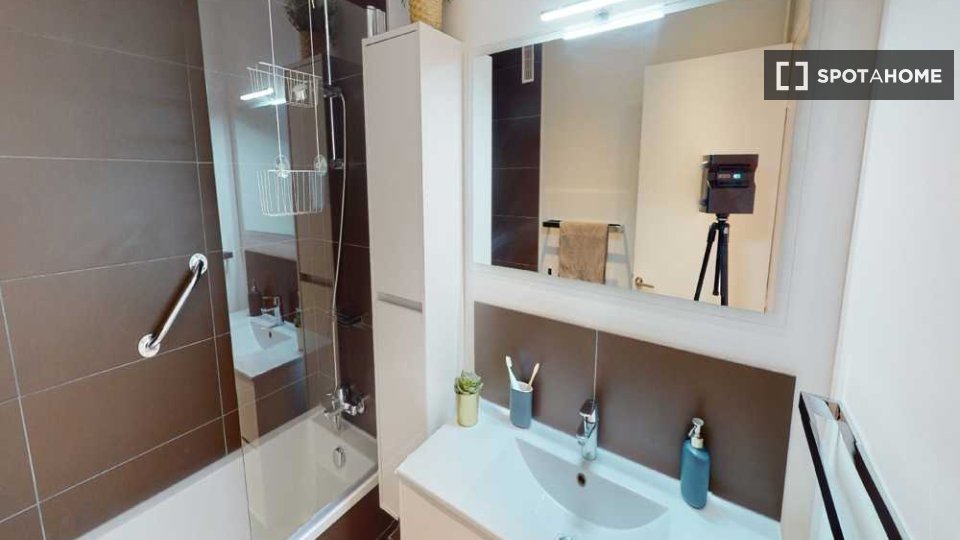 Double room Paris, 4 beds, 70m² — photo 13