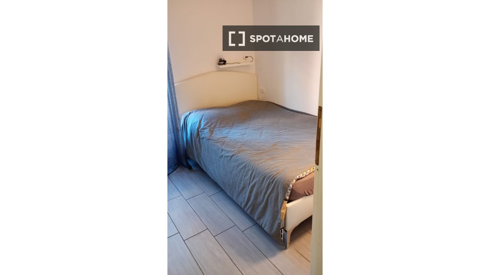 Apartment Rome, 4 beds, 60m² — photo 2