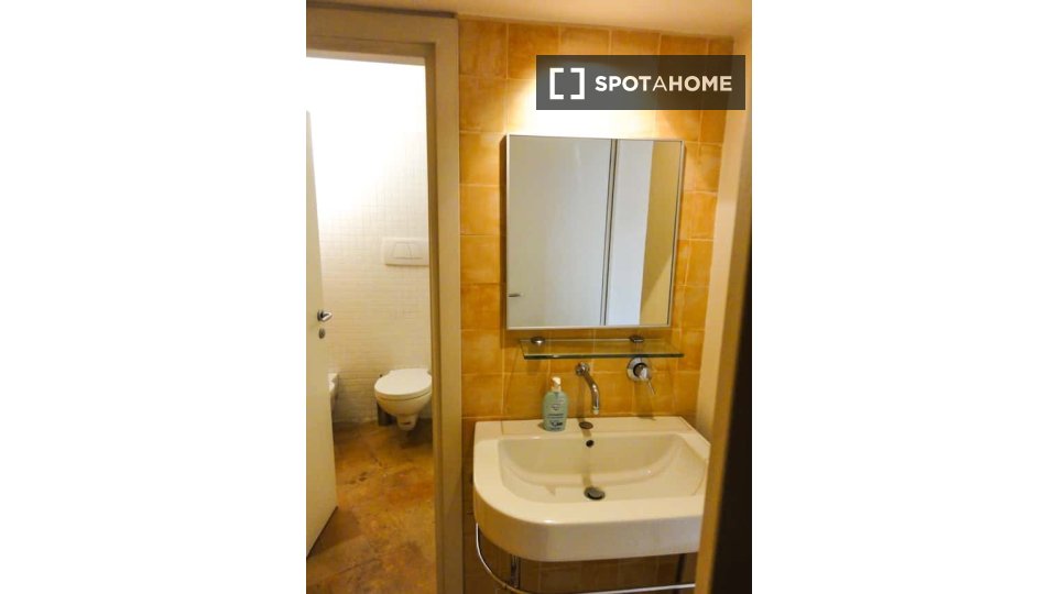 Apartment Milan, 1 bed — photo 1