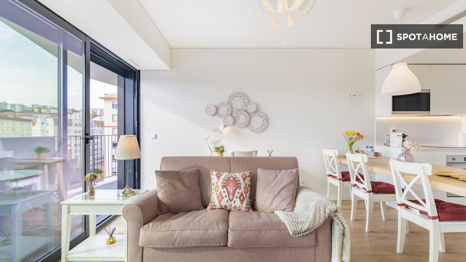 Apartment Lisbon, 1 bed, 60m² — photo 15