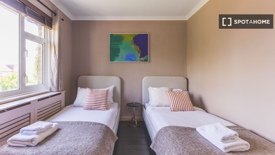 Apartment London, 3 beds — photo 11