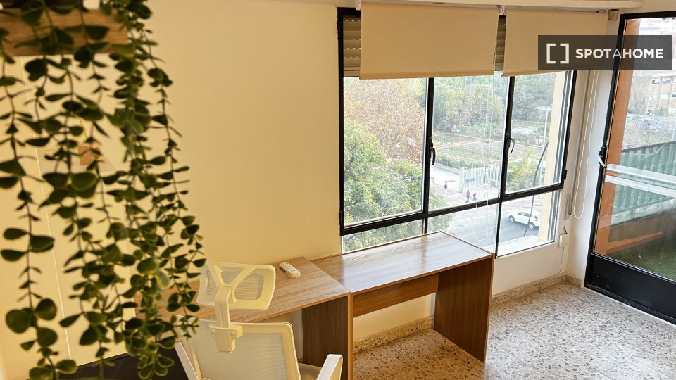 Double room Valencia, 5 beds — photo 3