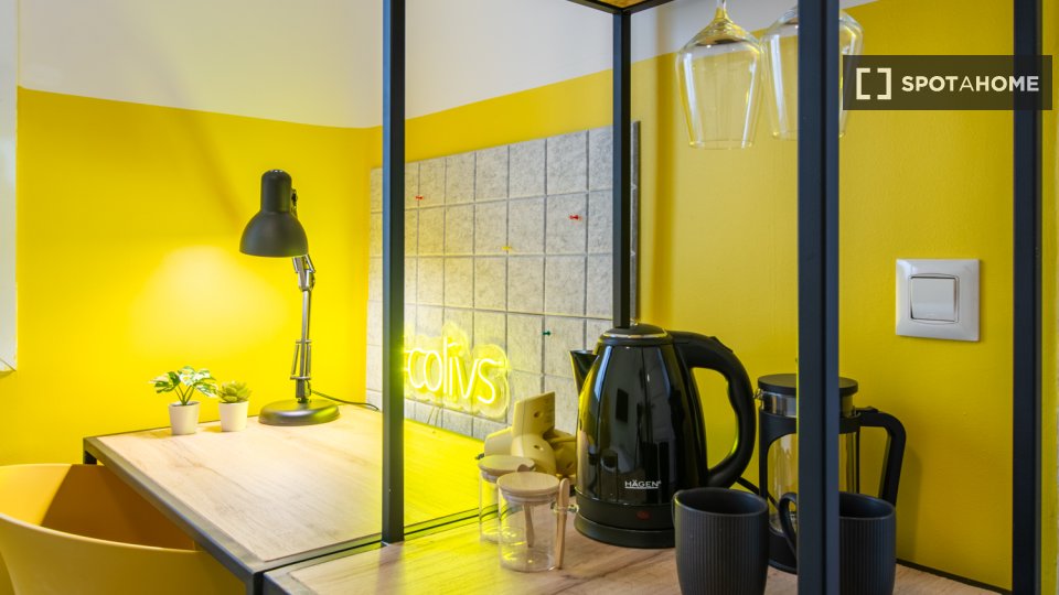 Double room Madrid, 5 beds — photo 20