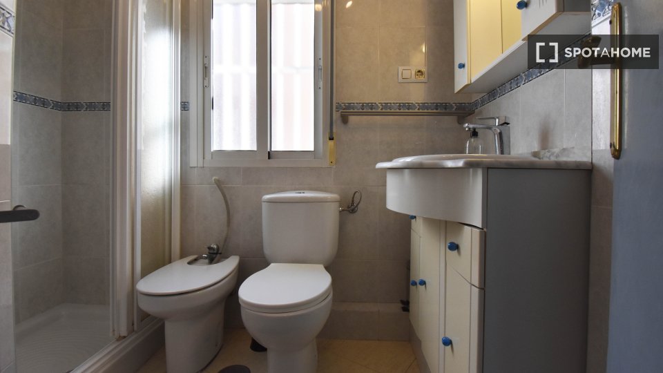 Apartment Malaga, 3 beds, 68m² — photo 16