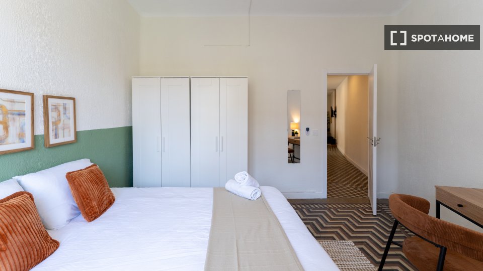 Double room Madrid, 7 beds — photo 12
