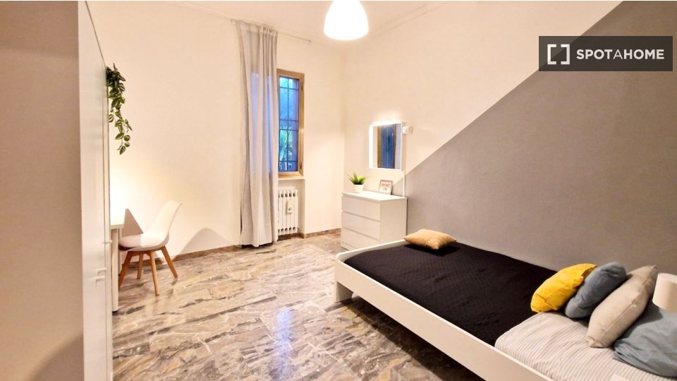 Double room Bologna, 3 beds — photo 20