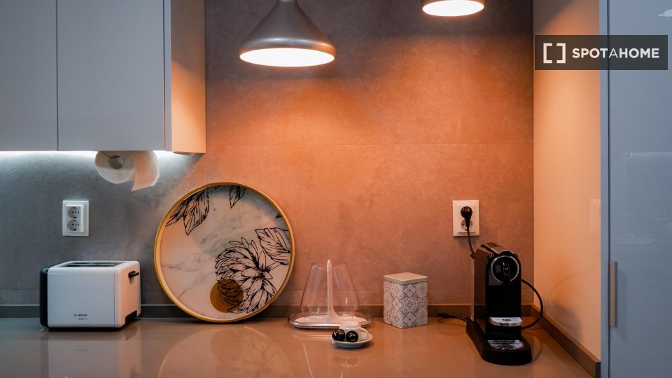 Apartment Lisbon, 2 beds — photo 17