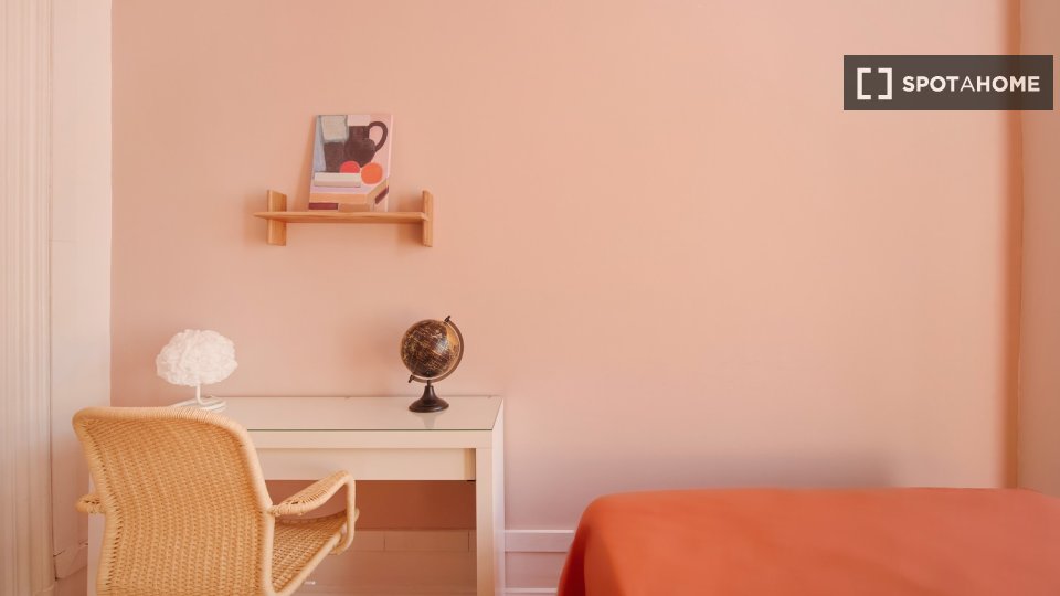 Double room Lisbon, 9 beds — photo 29