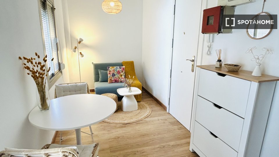 Apartment Barcelona, 1 bed, 36m² — photo 6