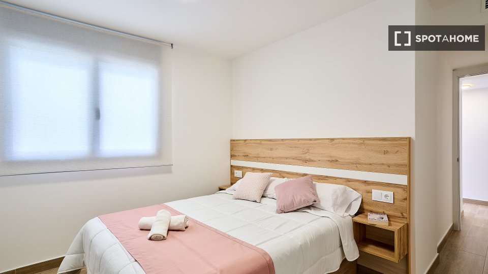 Apartment Barcelona, 2 beds, 55m² — photo 22