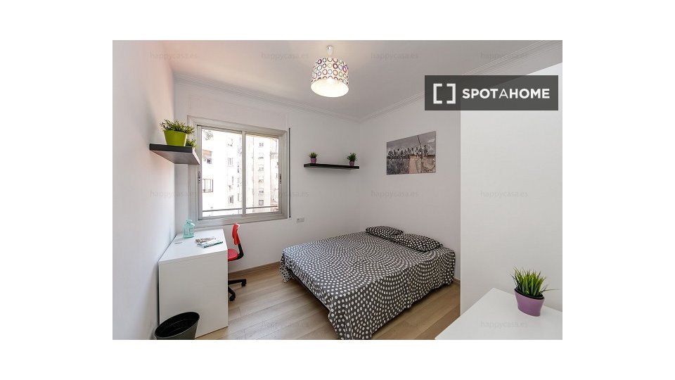 Double room Barcelona, 10 beds — photo 24