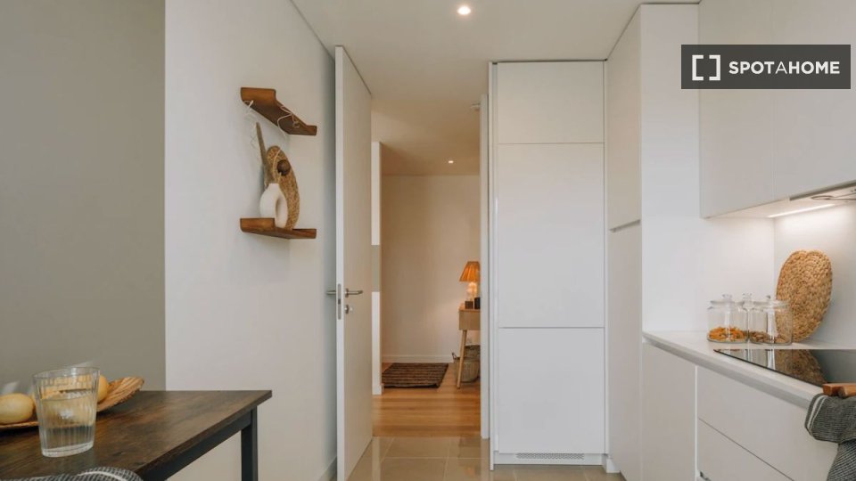 Apartment Lisbon, 1 bed — photo 12