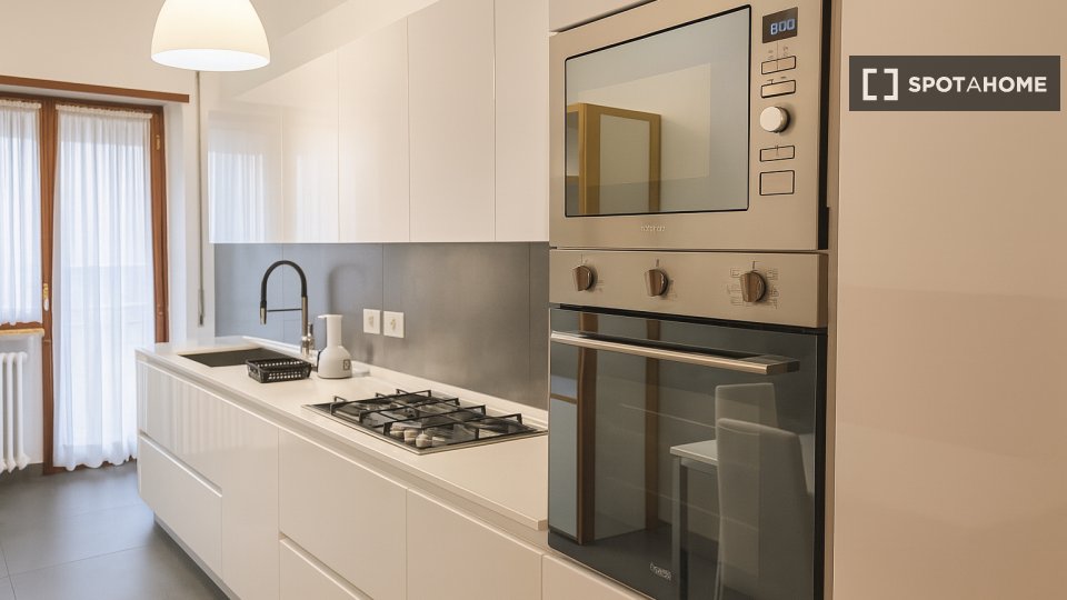 Double room Rome, 5 beds, 180m² — photo 34
