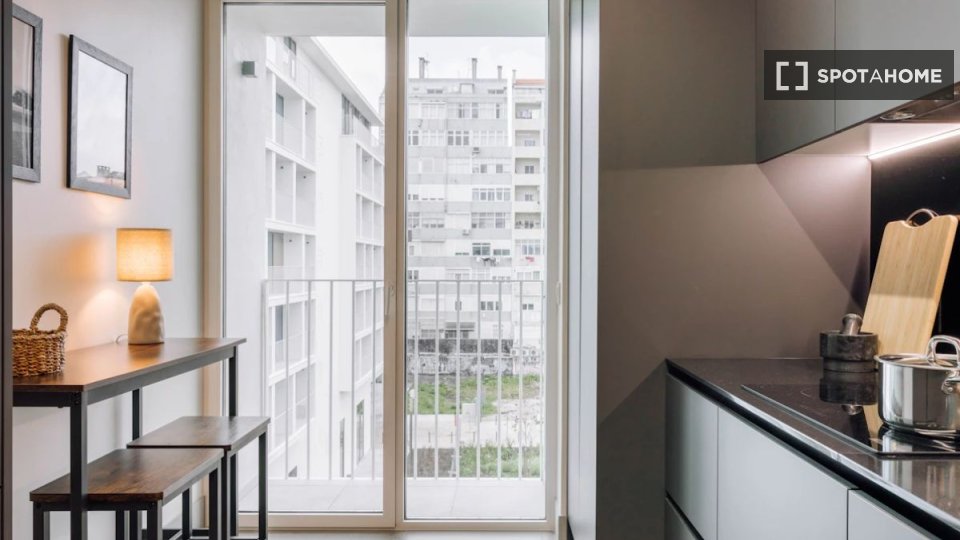 Apartment Lisbon, 2 beds — photo 1