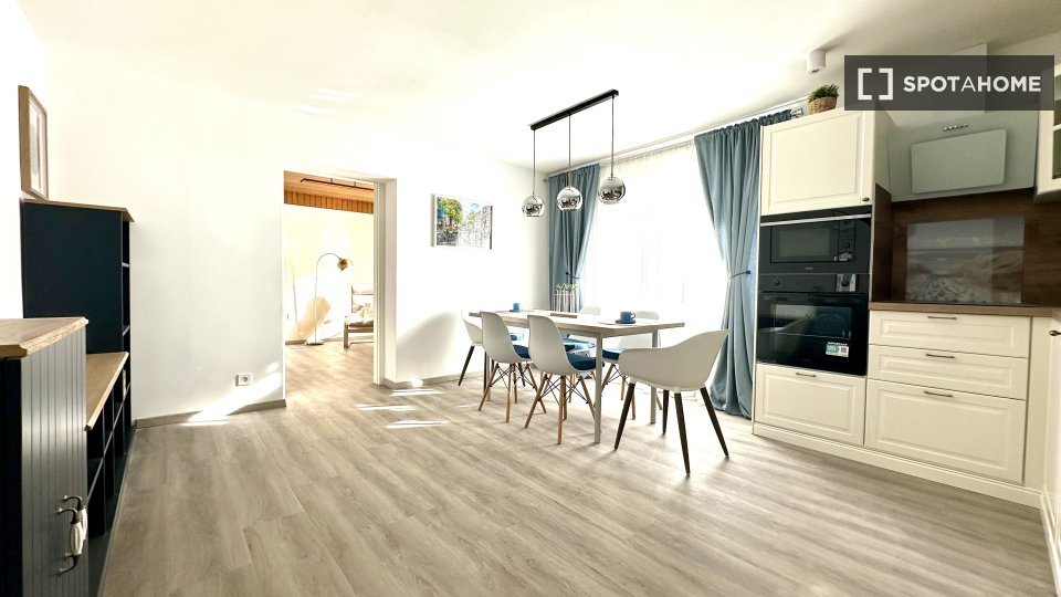 Double room Ljubljana, 3 beds, 90m² — photo 16