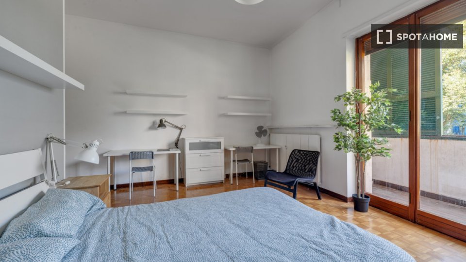Double room Milan, 3 beds, 93m² — photo 2
