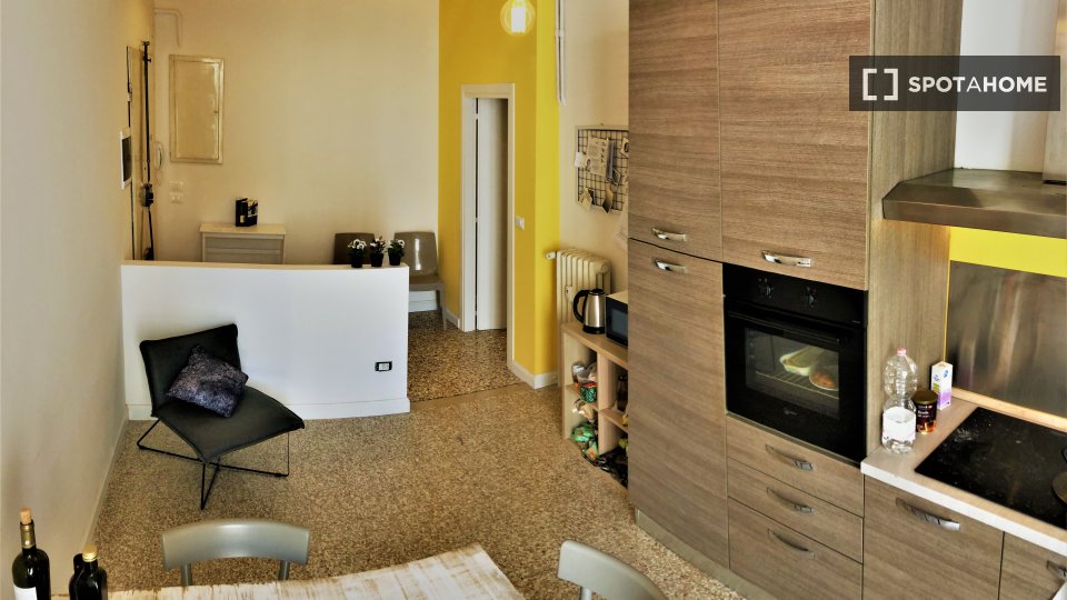 Double room Bologna, 4 beds, 118m² — photo 8