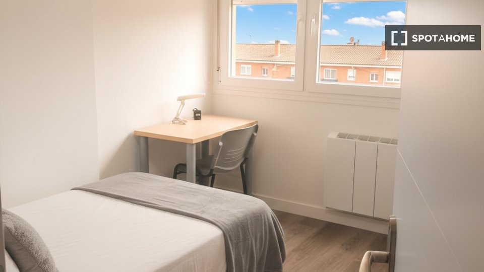 Double room Madrid, 4 beds — photo 36