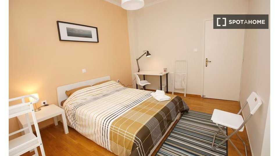 Double room Athens, 3 beds — photo 1