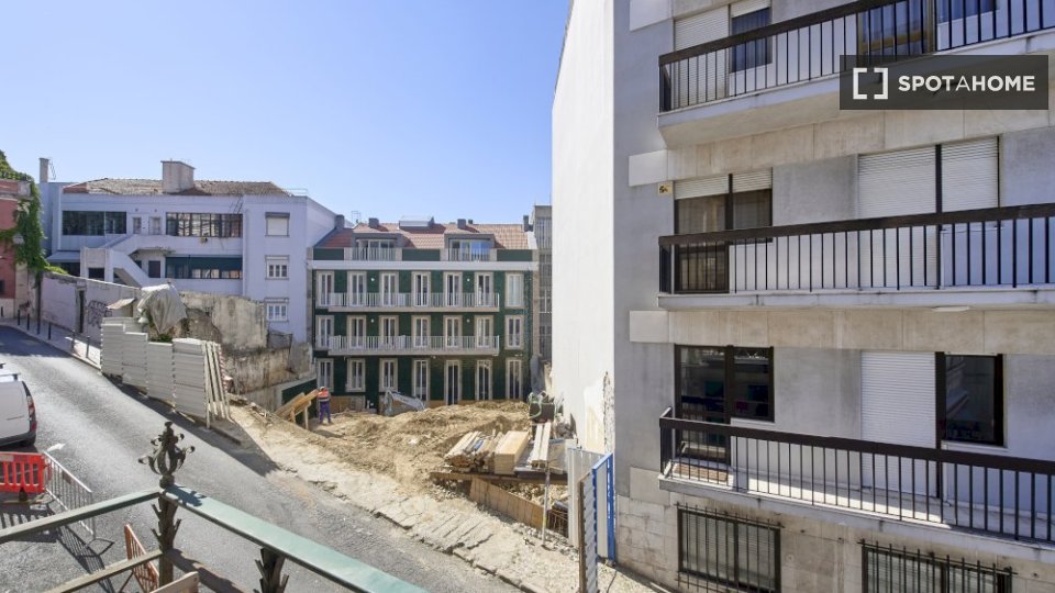 Double room Lisbon, 4 beds — photo 5