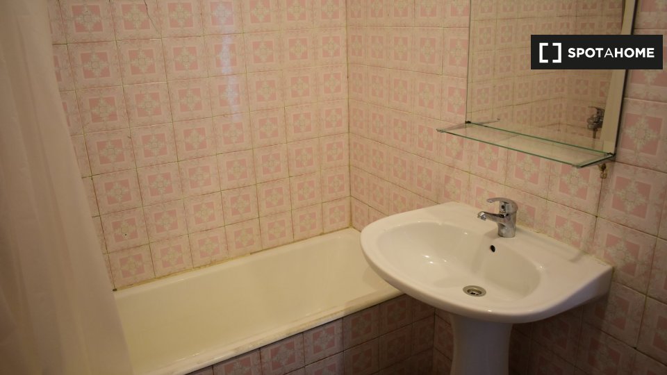 Apartment Lisbon, 1 bed — photo 8