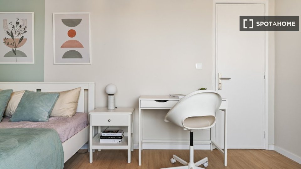 Double room Lisbon, 6 beds — photo 2