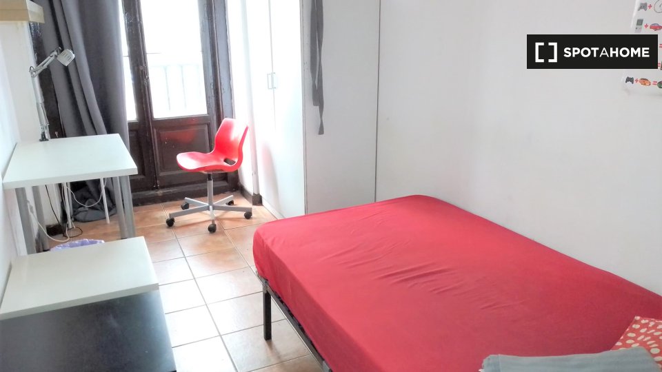 Double room Madrid, 8 beds — photo 1