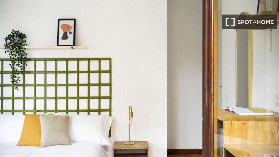Double room Madrid, 7 beds — photo 22