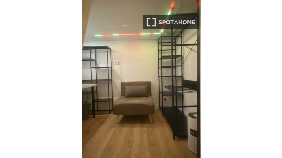 Apartment mono Lisbon — photo 12