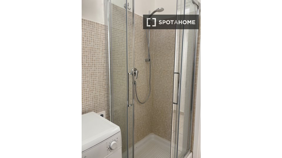 Apartment Milan, 1 bed, 43m² — photo 11