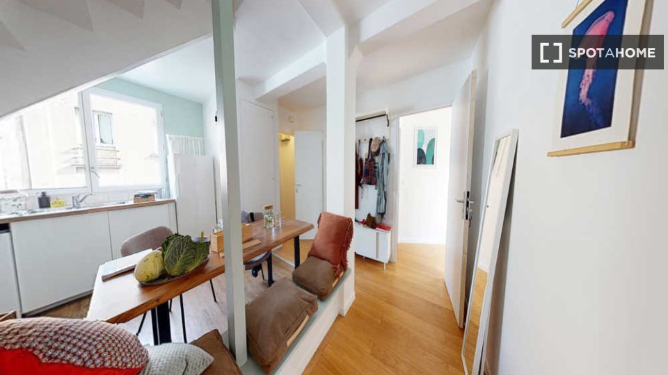 Double room Paris, 6 beds, 110m² — photo 3