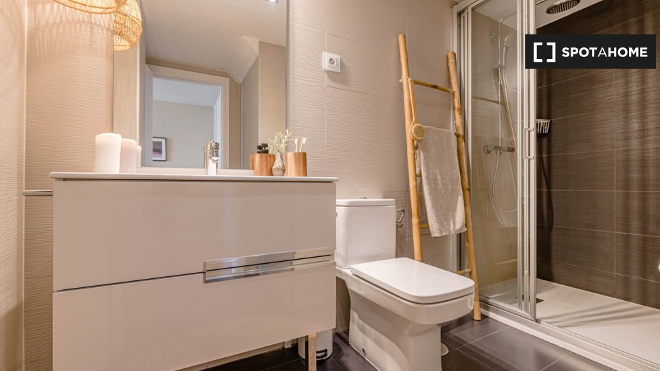 Apartment Madrid, 4 beds, 170m² — photo 2