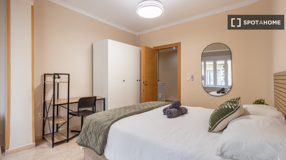 Double room Granada, 6 beds — photo 12
