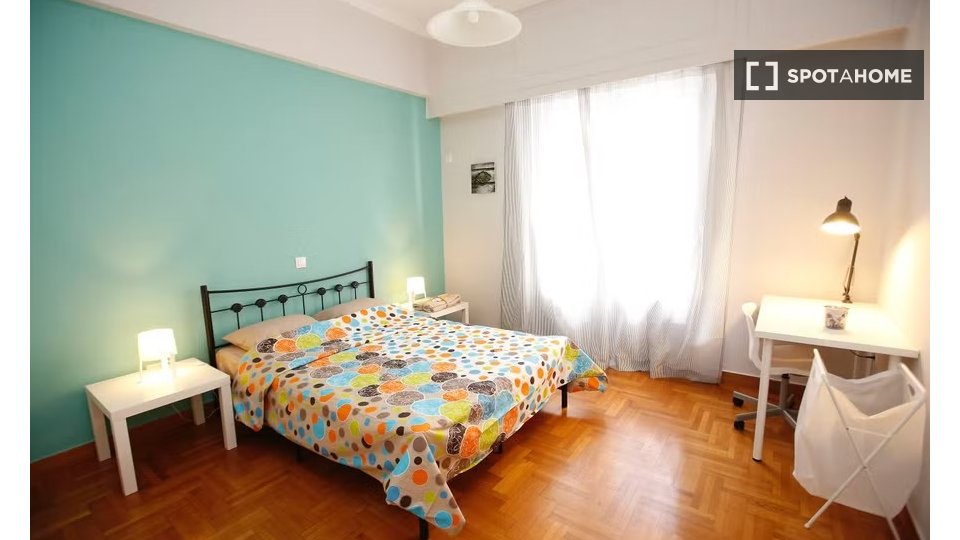Double room Athens, 7 beds — photo 10