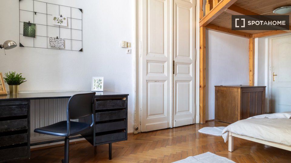 Double room Budapest, 4 beds, 105m² — photo 17