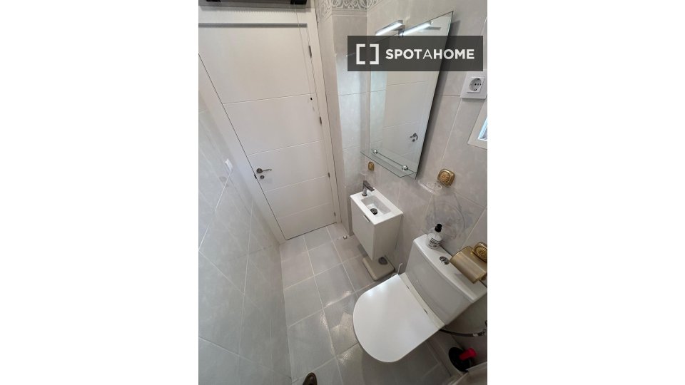 Double room Cartagena, 1 bed, 10m² — photo 11