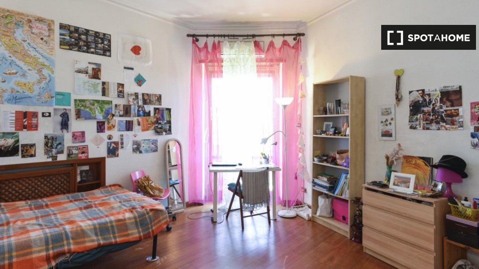 Double room Rome, 6 beds, 110m² — photo 1