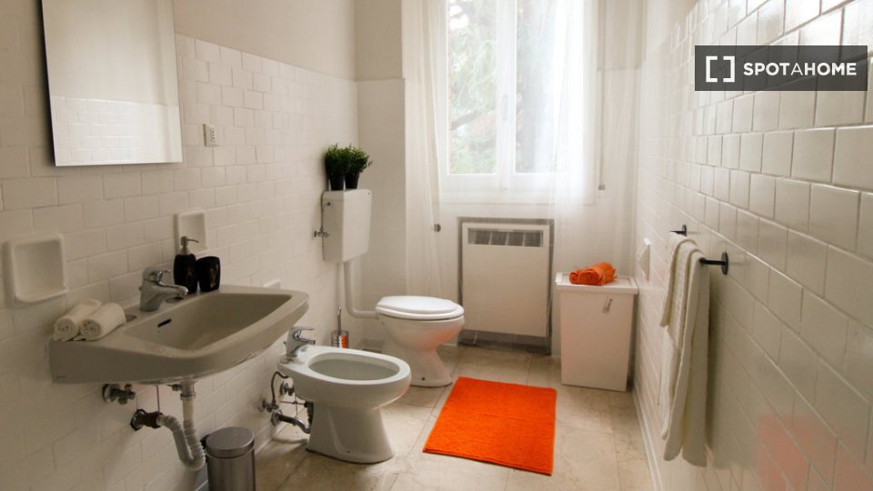 Double room Bologna, 10 beds — photo 29