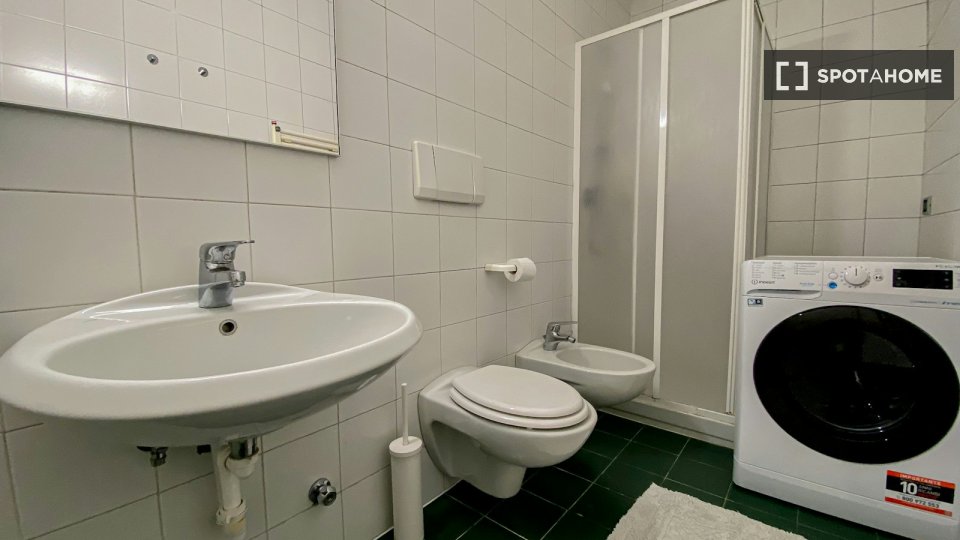 Double room Trento, 3 beds — photo 14
