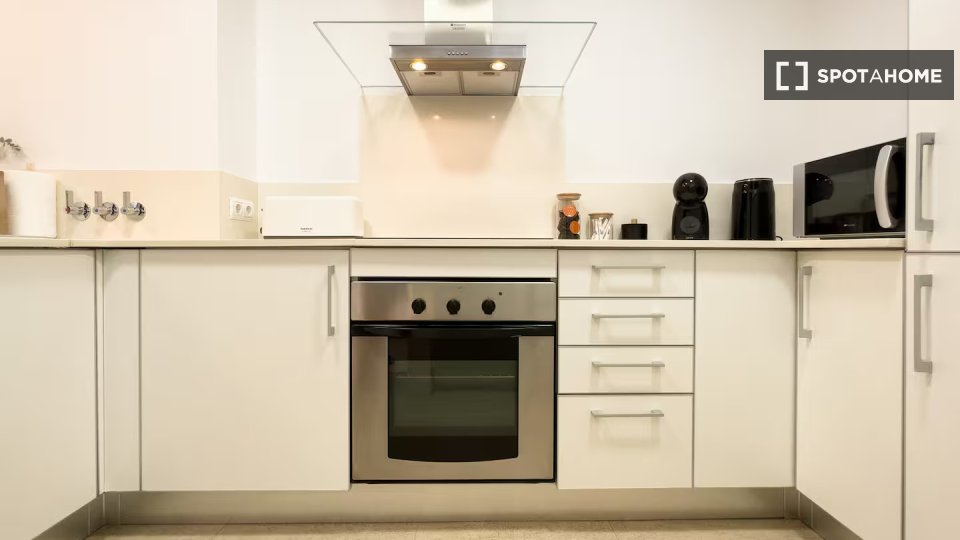 Apartment Barcelona, 2 beds, 55m² — photo 1