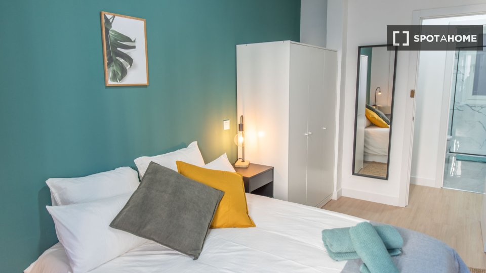 Double room Madrid, 5 beds, 90m² — photo 38