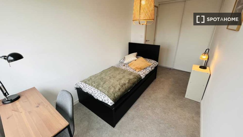 Double room Lyon, 6 beds, 110m² — photo 2