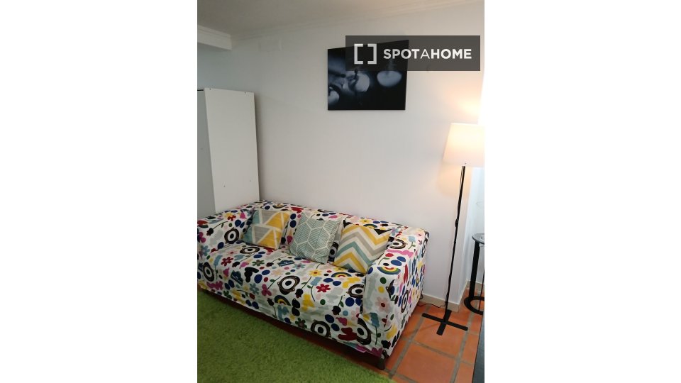 Apartment mono Lisbon, 38m² — photo 11