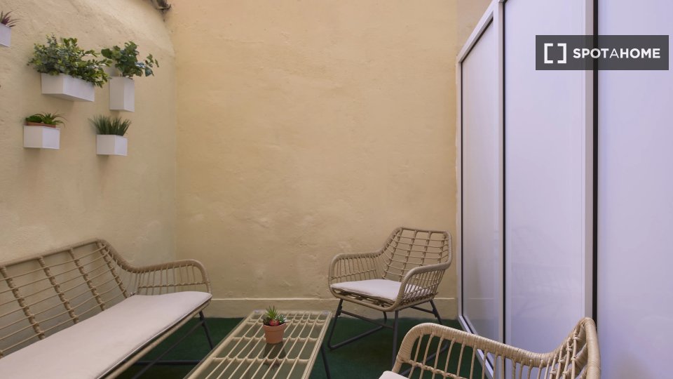 Apartment Lisbon, 1 bed — photo 10