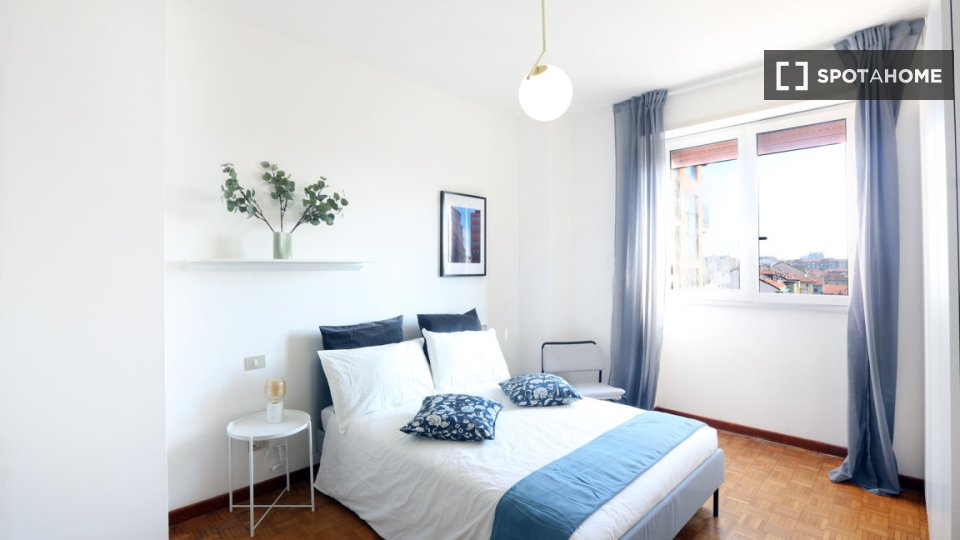 Double room Milan, 3 beds, 101m² — photo 6