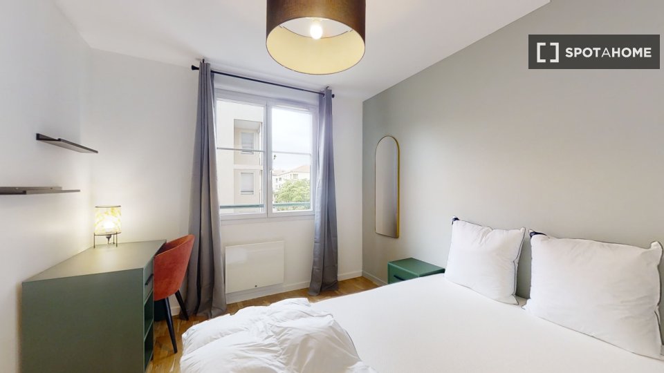 Double room Lyon, 15 beds — photo 9