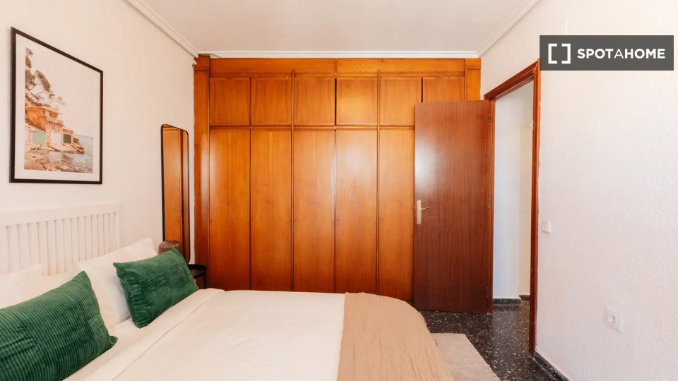 Double room Valencia, 5 beds — photo 12