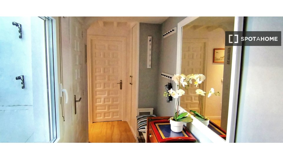 Apartment Madrid, 1 bed, 43m² — photo 14