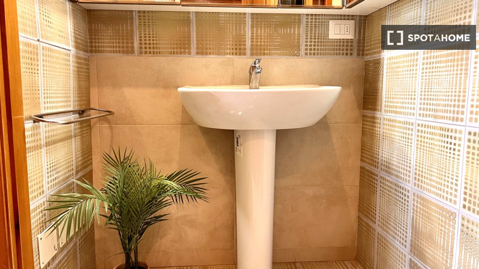 Double room Milan, 6 beds, 150m² — photo 2